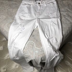White distressed jeans